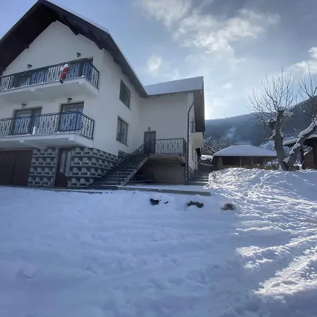 度假居 Casa Din Livada 普雷德鲁特